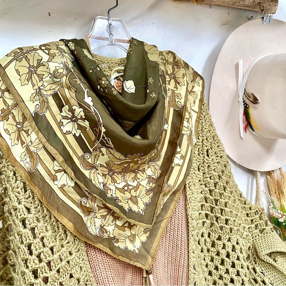 SILK Stunning floral boho SCARF/wrap W prairie farmhouse vibe